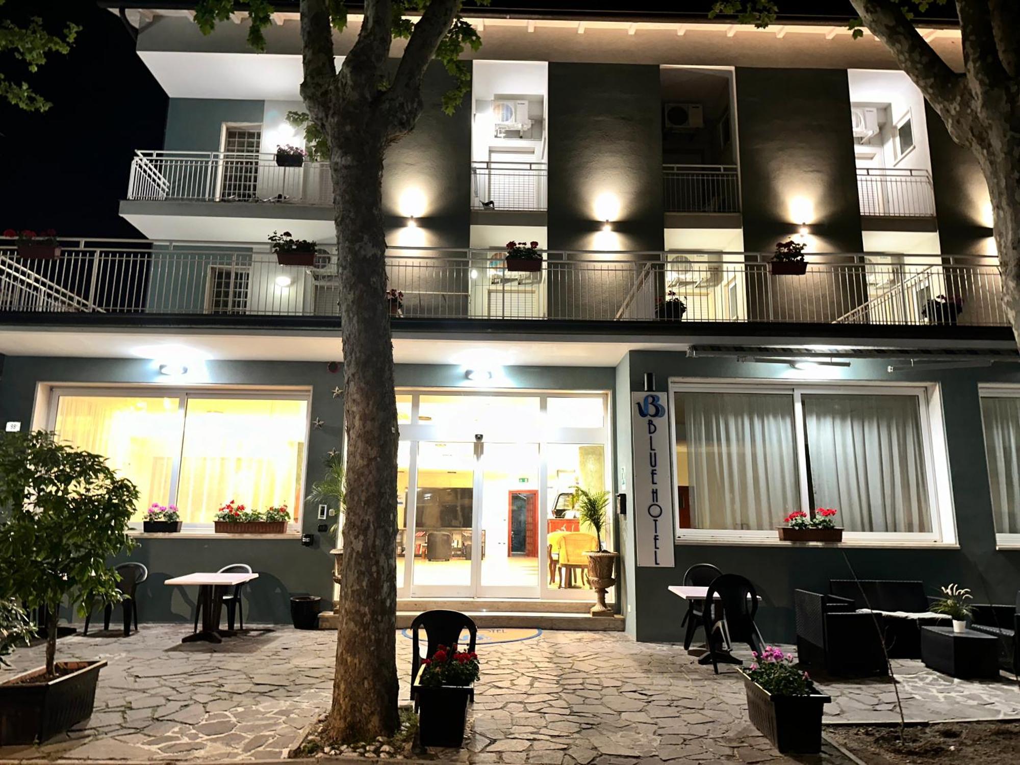 Blue Hotel 3*