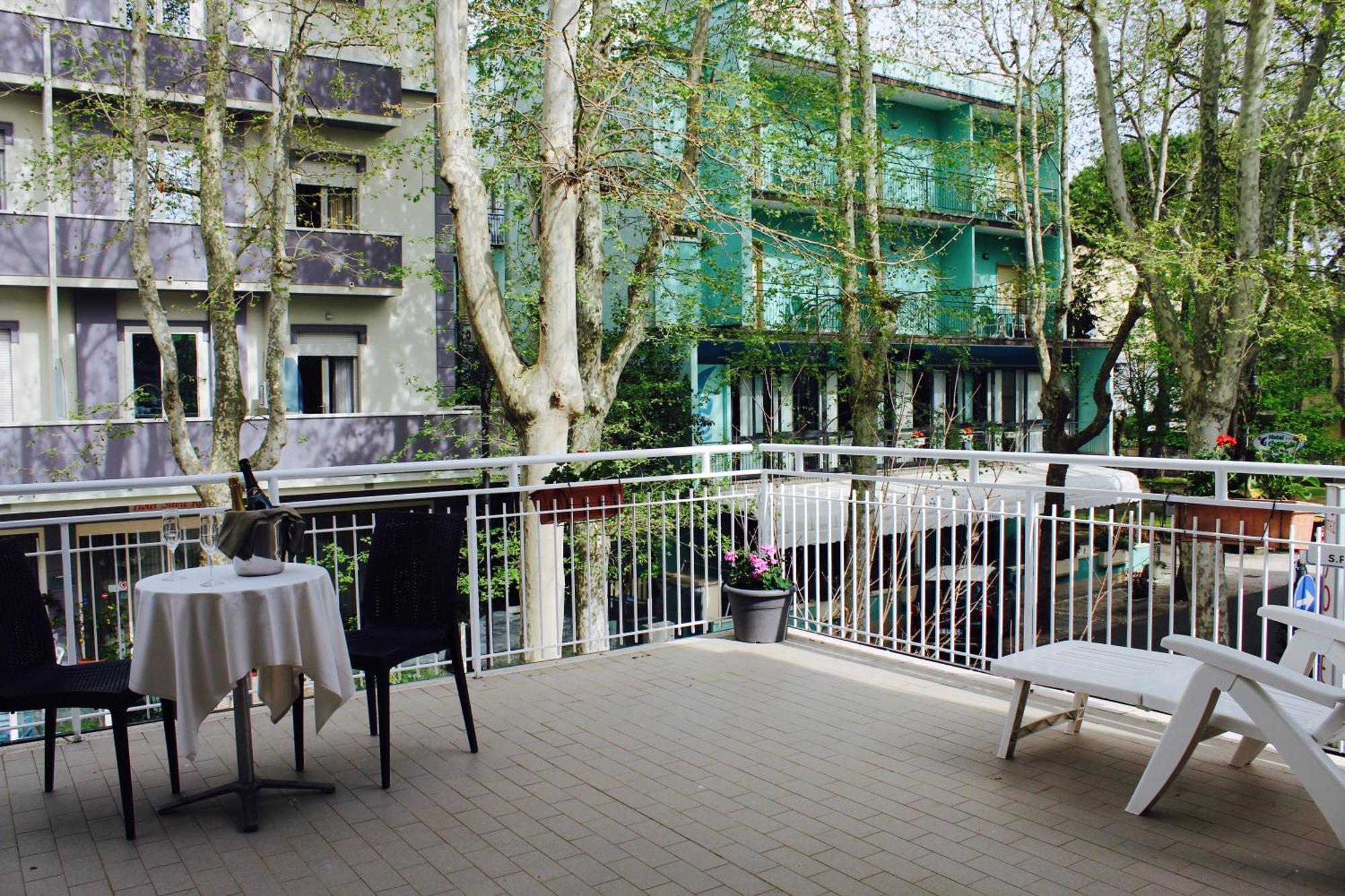 Hotel Blue